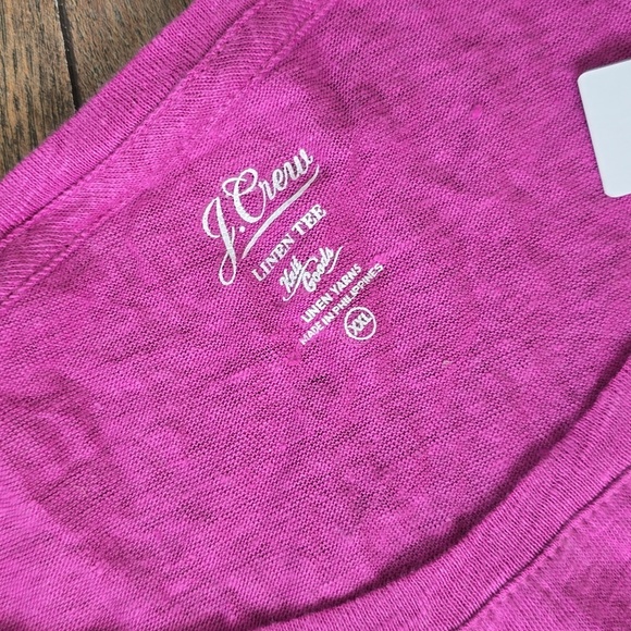 J Crew-roll sleeve side slit linen tee - Picture 2 of 8